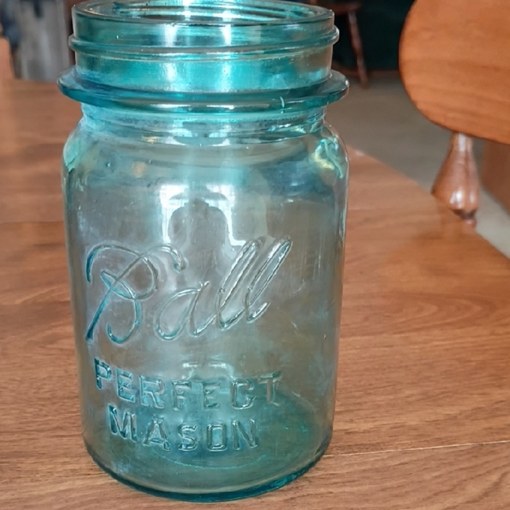 Ball Perfect Mason Jar - Blue Pint Size #1
